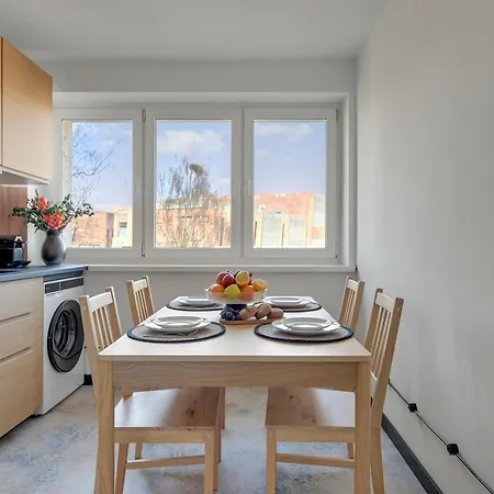 Mewy I Zurawie - Museum View & Shipyard By Downtown Apartment *
